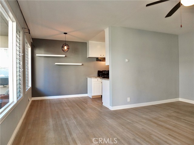 Detail Gallery Image 7 of 31 For 3042 E 3rd St #15,  Long Beach,  CA 90814 - 1 Beds | 1 Baths