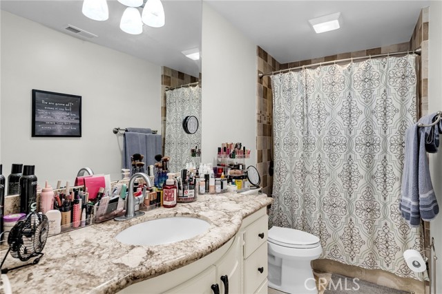 11322 Breithorn Court, Riverside CA: https://media.crmls.org/medias/808167e3-5501-41a4-844f-f8fdbea5c073.jpg