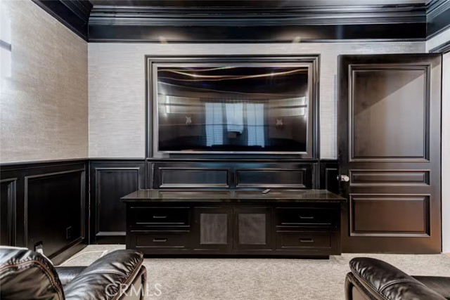 5225 Topeka Drive, Tarzana CA: https://media.crmls.org/medias/8081d64d-9804-4fef-9f08-cba6091385a2.jpg