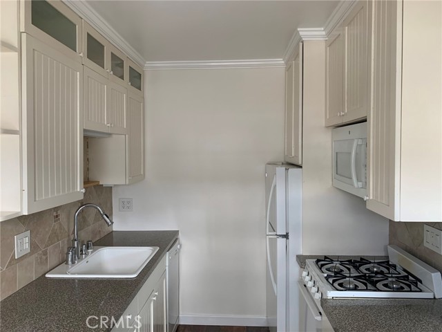 Detail Gallery Image 6 of 25 For 4401 E Division St, Long Beach,  CA 90803 - – Beds | – Baths