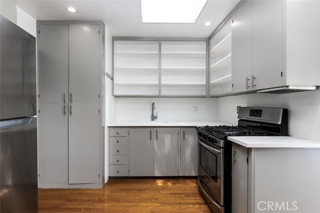 Detail Gallery Image 9 of 20 For 1947 Holliston Ave, Altadena,  CA 91001 - 2 Beds | 1 Baths