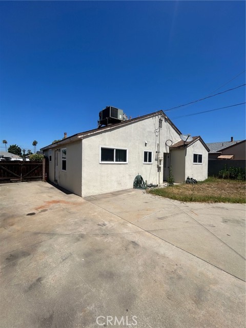 11818 Graystone, Norwalk CA: https://media.crmls.org/medias/8083e828-b0a0-4316-923b-b23f40d58100.jpg