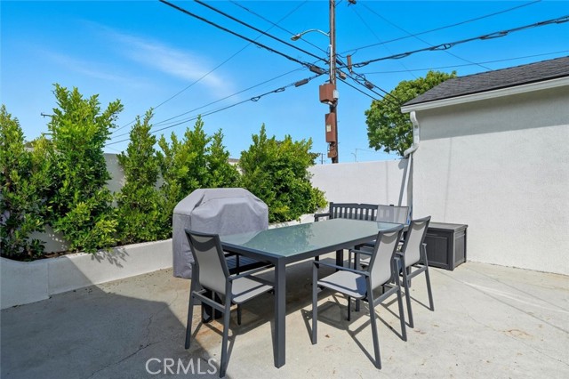 5357 122nd St, Hawthorne CA: https://media.crmls.org/medias/80848408-0f9c-4fcc-a42b-75a2d158db26.jpg
