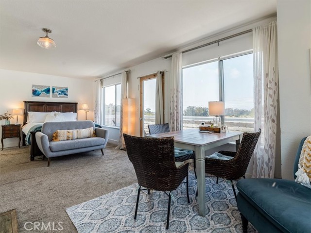 748 Woodland Drive, Los Osos CA: https://media.crmls.org/medias/8084fb4d-8ccd-4ac1-9491-bef7629d563e.jpg