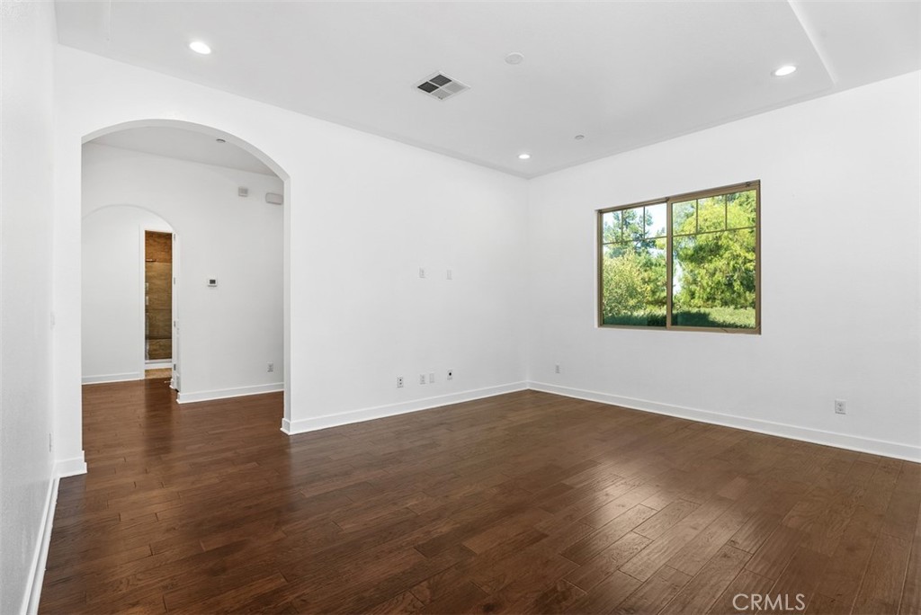 80854445 5765 43a7 B37e 867032105d47