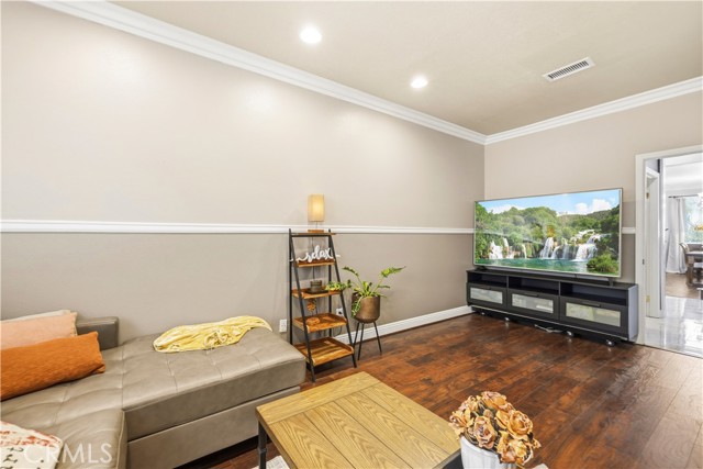 Detail Gallery Image 21 of 49 For 22029 Superior Ct, Saugus,  CA 91390 - 4 Beds | 2/1 Baths