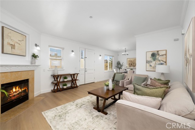 Detail Gallery Image 7 of 36 For 841 S Greenwood #D,  Montebello,  CA 90640 - 3 Beds | 3 Baths