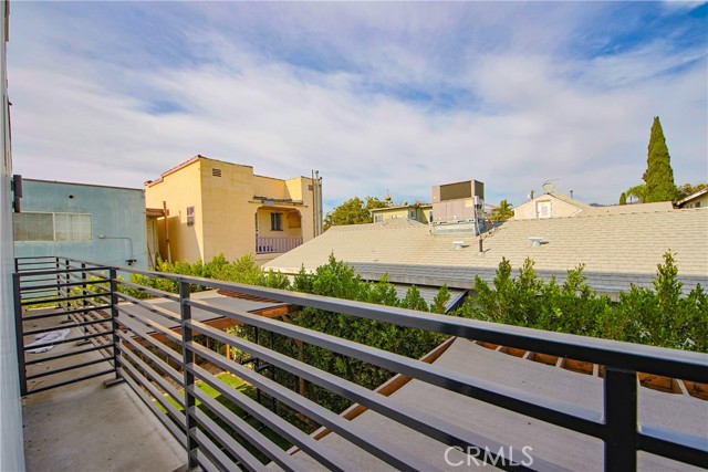 Detail Gallery Image 16 of 37 For 5351 Lexington Avenue, Hollywood,  CA 90029 - 4 Beds | 5 Baths