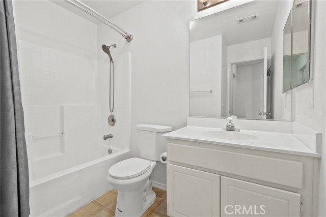 Detail Gallery Image 18 of 39 For 5564 Capri Ct, Palmdale,  CA 93552 - 6 Beds | 3 Baths