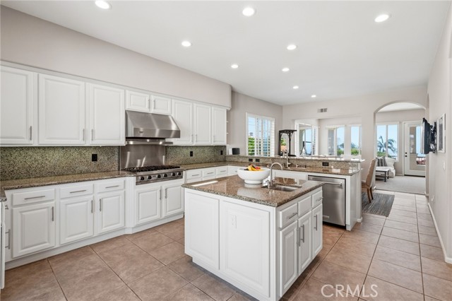 Detail Gallery Image 18 of 48 For 33 Nuvola Ct, Rancho Palos Verdes,  CA 90275 - 4 Beds | 3/1 Baths