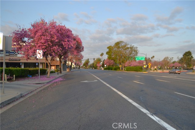 916 W Burbank Boulevard, Burbank, California 91506, ,Commercial Lease,For Rent,916 W Burbank Boulevard,CRSR25070336