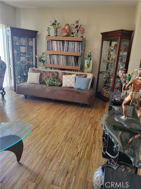 15775 Midwood Drive, Granada Hills CA: https://media.crmls.org/medias/80875bae-0393-4c0f-9bae-286268b8822d.jpg