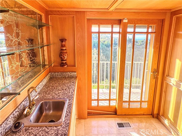 Detail Gallery Image 5 of 42 For 2821 Colt Rd, Rancho Palos Verdes,  CA 90275 - 3 Beds | 2/1 Baths