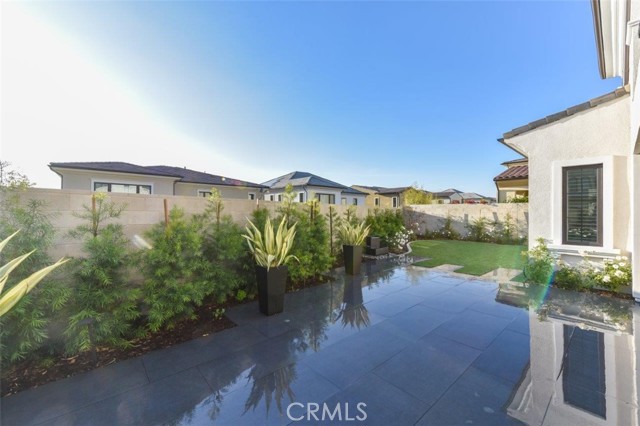 Detail Gallery Image 8 of 24 For 52 Kite, Irvine,  CA 92618 - 6 Beds | 6/1 Baths