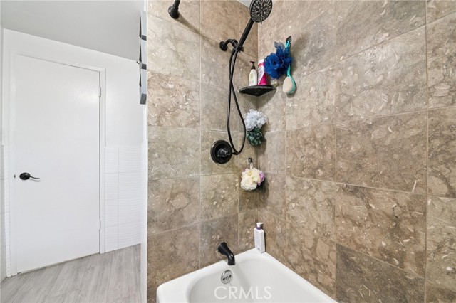 Image 22 of 48 For 13631 Richardson Way