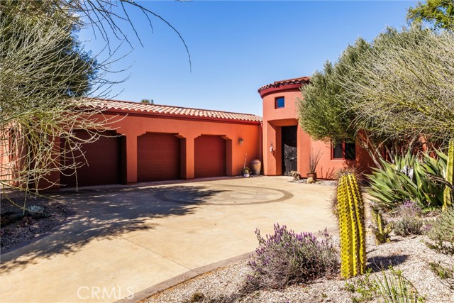Detail Gallery Image 1 of 27 For 800 Vista Cerro Dr, Paso Robles,  CA 93446 - 4 Beds | 2/1 Baths