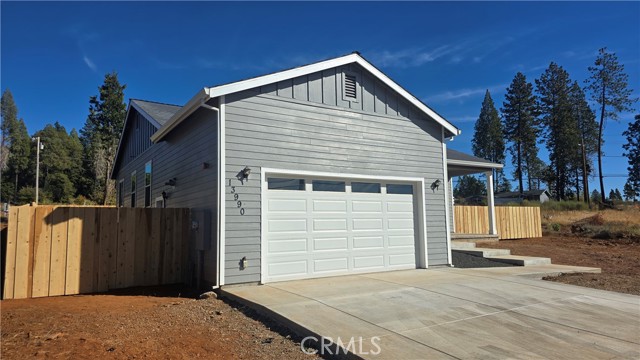 Detail Gallery Image 9 of 45 For 13990 Pineland Cir, Magalia,  CA 95954 - 3 Beds | 2 Baths