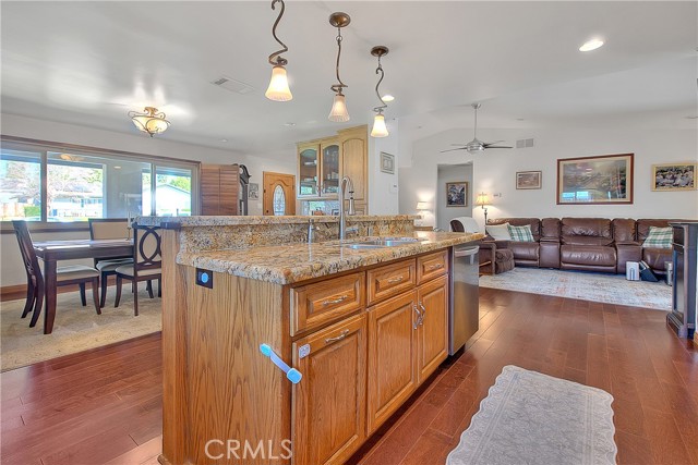 Detail Gallery Image 15 of 59 For 22393 De Soto St, Grand Terrace,  CA 92313 - 3 Beds | 2 Baths