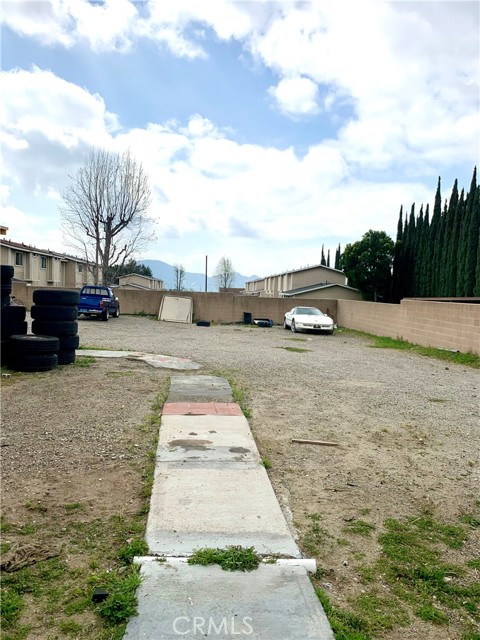 16263 Randall Avenue, Fontana, California 92335, 3 Bedrooms Bedrooms, ,1 BathroomBathrooms,Single Family Residence,For Sale,Randall,DW24066986