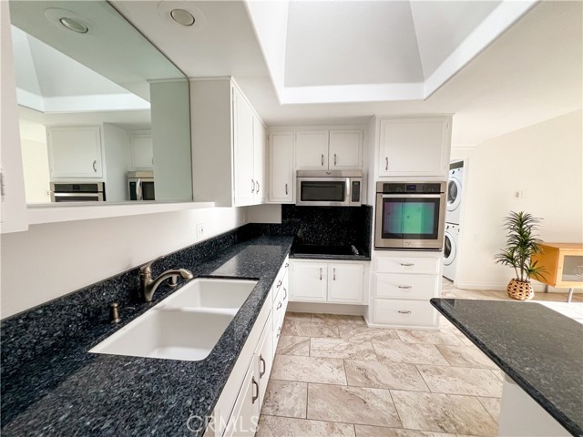 Detail Gallery Image 8 of 15 For 13301 St. Andrews Dr., M6-138a, Seal Beach,  CA 90740 - 2 Beds | 1/1 Baths