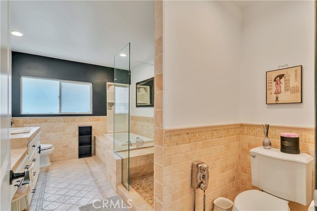 Detail Gallery Image 35 of 44 For 5067 Arundel Drive, Woodland Hills,  CA 91364 - 5 Beds | 4/1 Baths