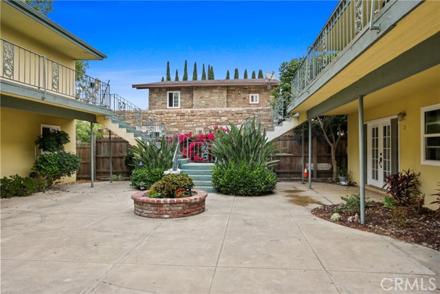 Detail Gallery Image 3 of 20 For 611 S Orange Ave #10,  Santa Ana,  CA 92701 - 1 Beds | 1 Baths