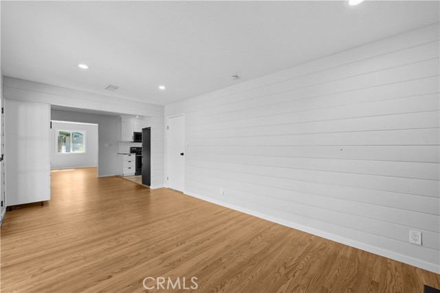 Image 17 of 34 For 273 Solano  