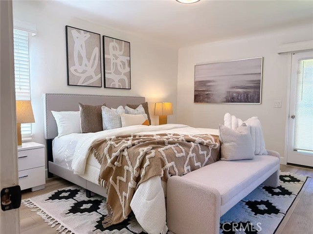 Detail Gallery Image 6 of 17 For 2379 Oliveras Ave, Altadena,  CA 91001 - 2 Beds | 1 Baths