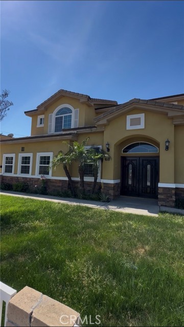 Front Image Thumbnail for CROC26084857