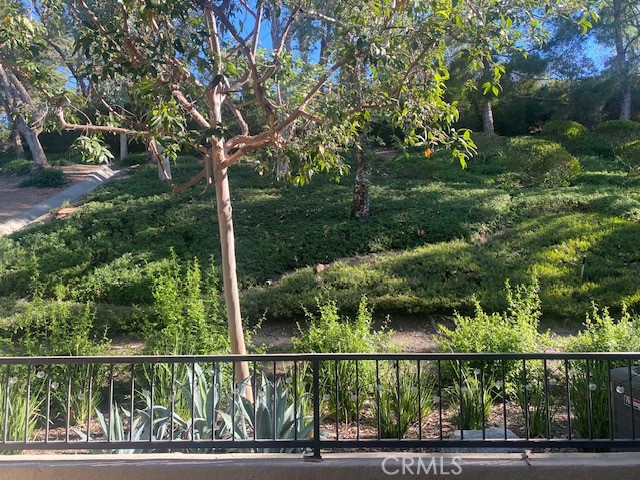 Detail Gallery Image 6 of 8 For 27523 Calinda, Mission Viejo,  CA 92692 - 2 Beds | 2/1 Baths