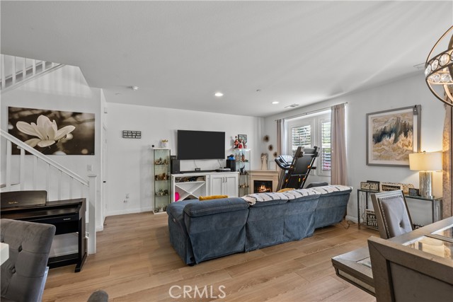 13848 Balboa Boulevard, 154 photo 5