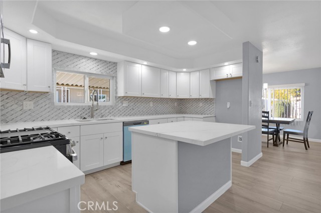 Detail Gallery Image 7 of 29 For 15252 Seneca Rd #221,  Victorville,  CA 92392 - 3 Beds | 2 Baths