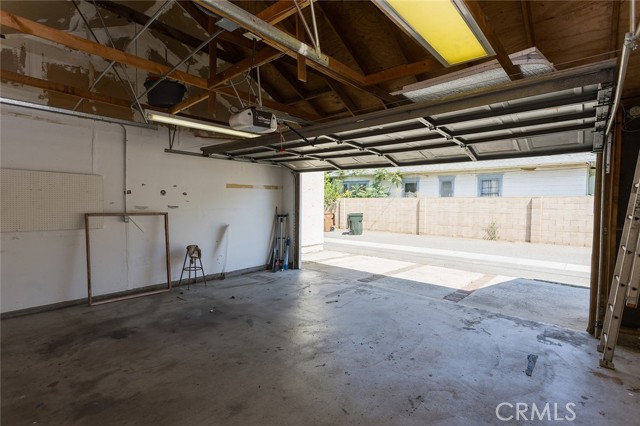 Detail Gallery Image 34 of 40 For 1205 Central Ave, Fullerton,  CA 92831 - 3 Beds | 2 Baths