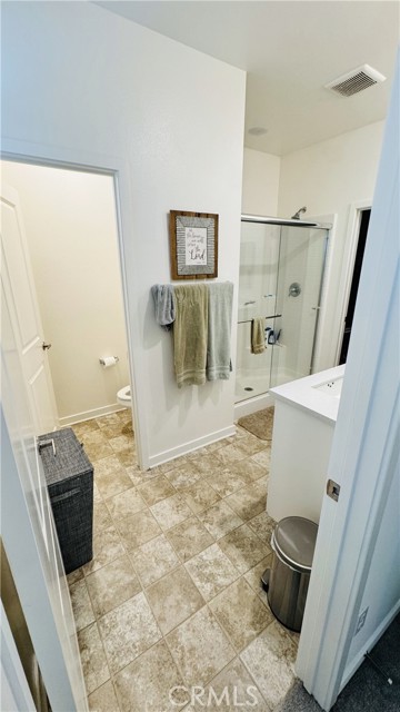 Detail Gallery Image 15 of 23 For 1376 Chervil Way, Upland,  CA 91786 - 2 Beds | 2/1 Baths