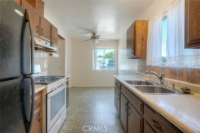 Detail Gallery Image 12 of 30 For 3494 Santa Maria St, Oceanside,  CA 92056 - 2 Beds | 1 Baths