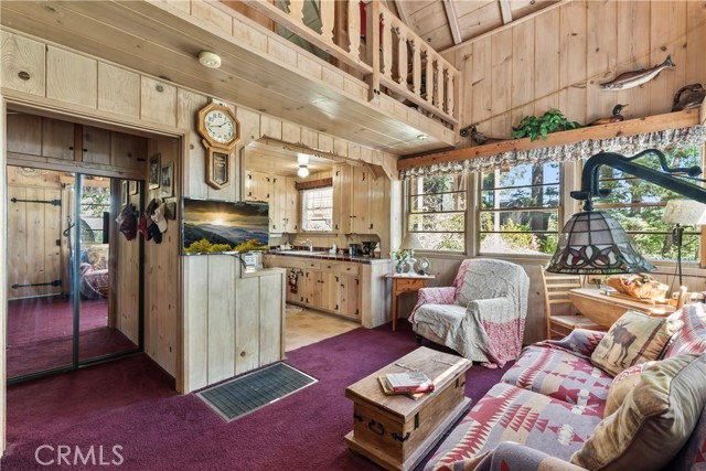 Detail Gallery Image 8 of 31 For 28810 Cedar Dr, Lake Arrowhead,  CA 92352 - 3 Beds | 2 Baths