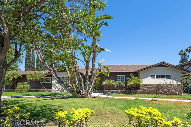 451 W FOOTHILL Boulevard, Arcadia CA: https://media.crmls.org/medias/8096d940-85ec-4ab2-b932-5d404803837b.jpg