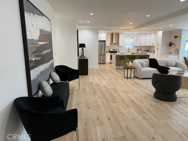 MLS #SR25237084 image #9