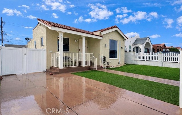 Front Image Thumbnail for CRDW26023741