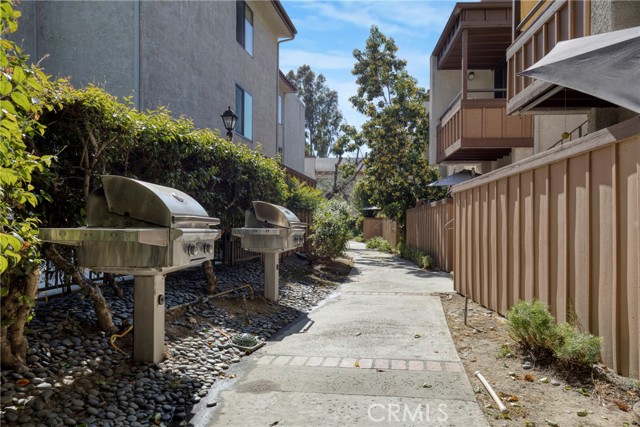 Detail Gallery Image 21 of 25 For 15155 Sherman Way #14,  Van Nuys,  CA 91405 - 1 Beds | 1 Baths