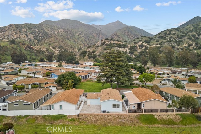 15455 Glenoaks Boulevard, Sylmar CA: https://media.crmls.org/medias/809879cd-aec1-4d84-ba67-70f24fb563e5.jpg