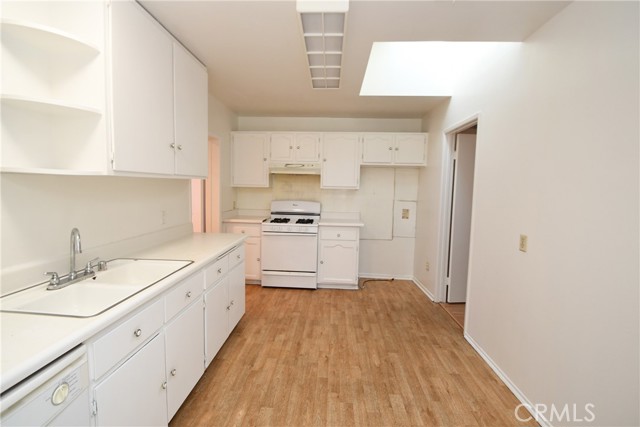 Detail Gallery Image 12 of 22 For 4505 Lennox, Lennox,  CA 90304 - 2 Beds | 1 Baths