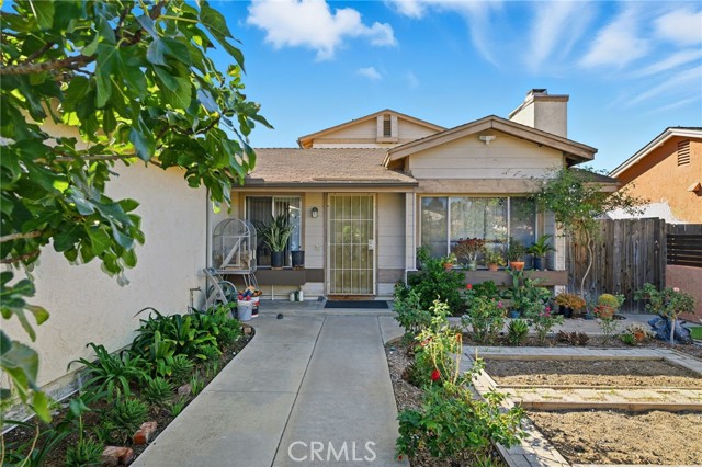 Detail Gallery Image 4 of 35 For 7857 Embry Point, San Diego,  CA 92126 - 5 Beds | 3 Baths