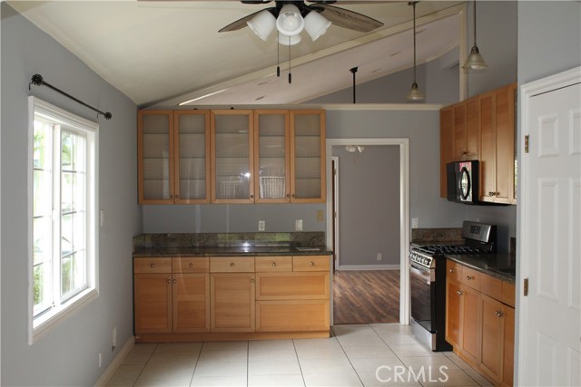 Detail Gallery Image 8 of 18 For 21822 Jinetes, Mission Viejo,  CA 92691 - 4 Beds | 2 Baths