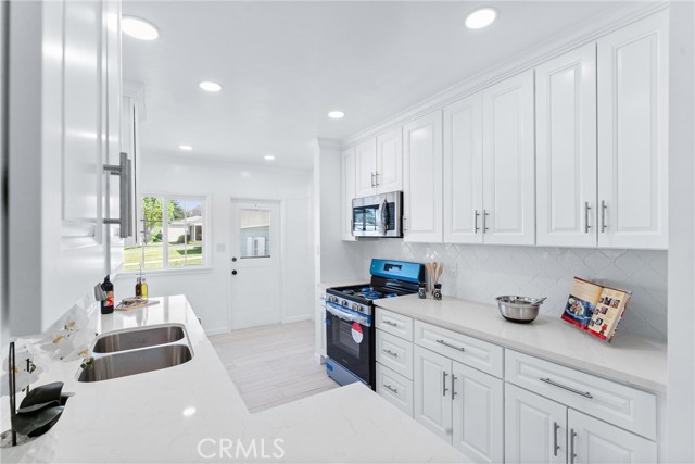 7932 Rhea Vista Drive, Whittier CA: https://media.crmls.org/medias/809a6d9c-b400-4665-9093-9ba59db60e29.jpg