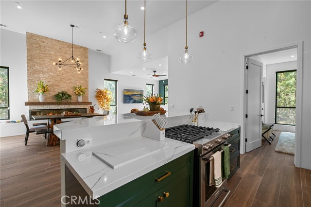 807 Cameron Drive, Big Bear Lake, CA 92315