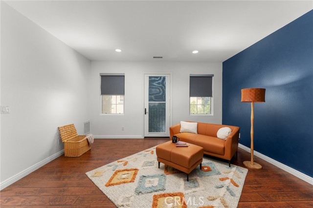 3943 E Lindenwood Drive, Ontario CA: https://media.crmls.org/medias/809bd64d-7a46-4bf3-bfd7-5b096189a59a.jpg