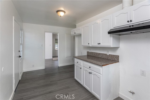 Detail Gallery Image 4 of 33 For 1142 E 119th St, Los Angeles,  CA 90059 - 4 Beds | 2 Baths