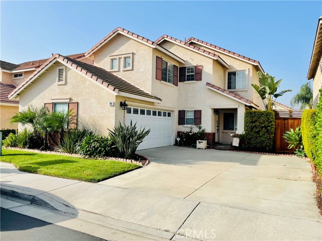 924 Primrose Ln, Corona, CA 92878