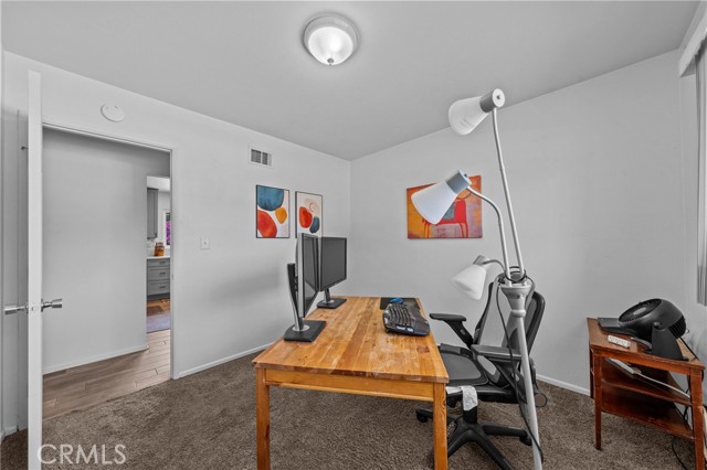 222 Phlox Avenue, Redlands CA: https://media.crmls.org/medias/809c339a-b62b-4f15-b83c-75b5a2a00b25.jpg